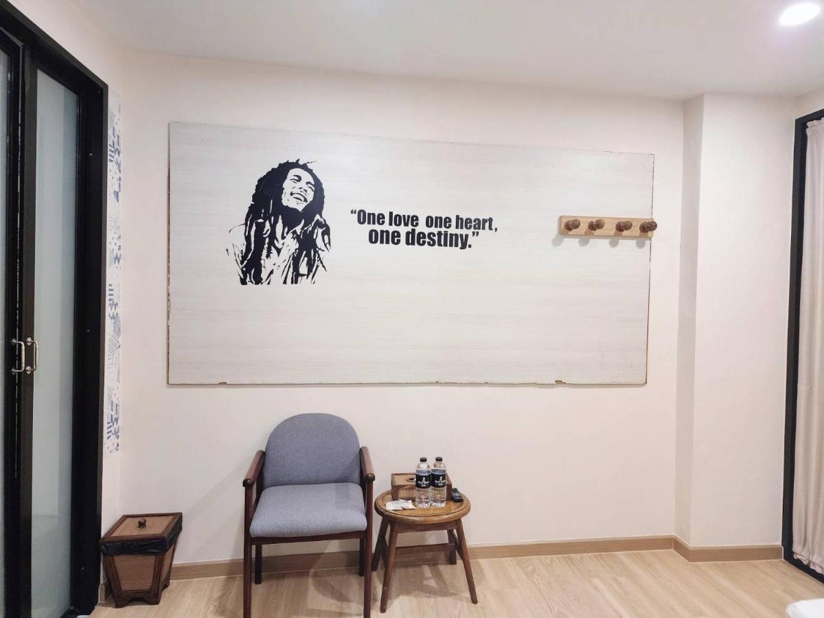 Sleep Walker Poshtel Hostel Chiang Mai Luaran gambar
