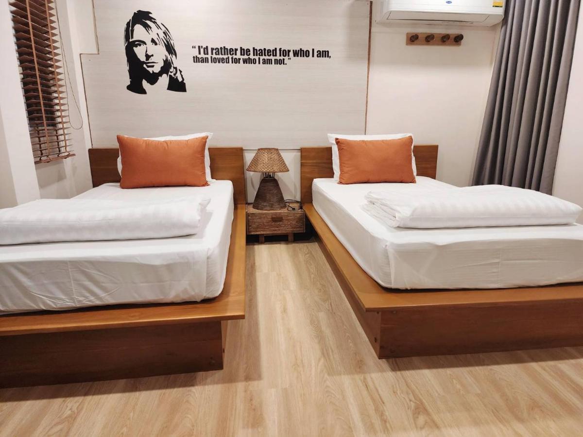 Sleep Walker Poshtel Hostel Chiang Mai Luaran gambar