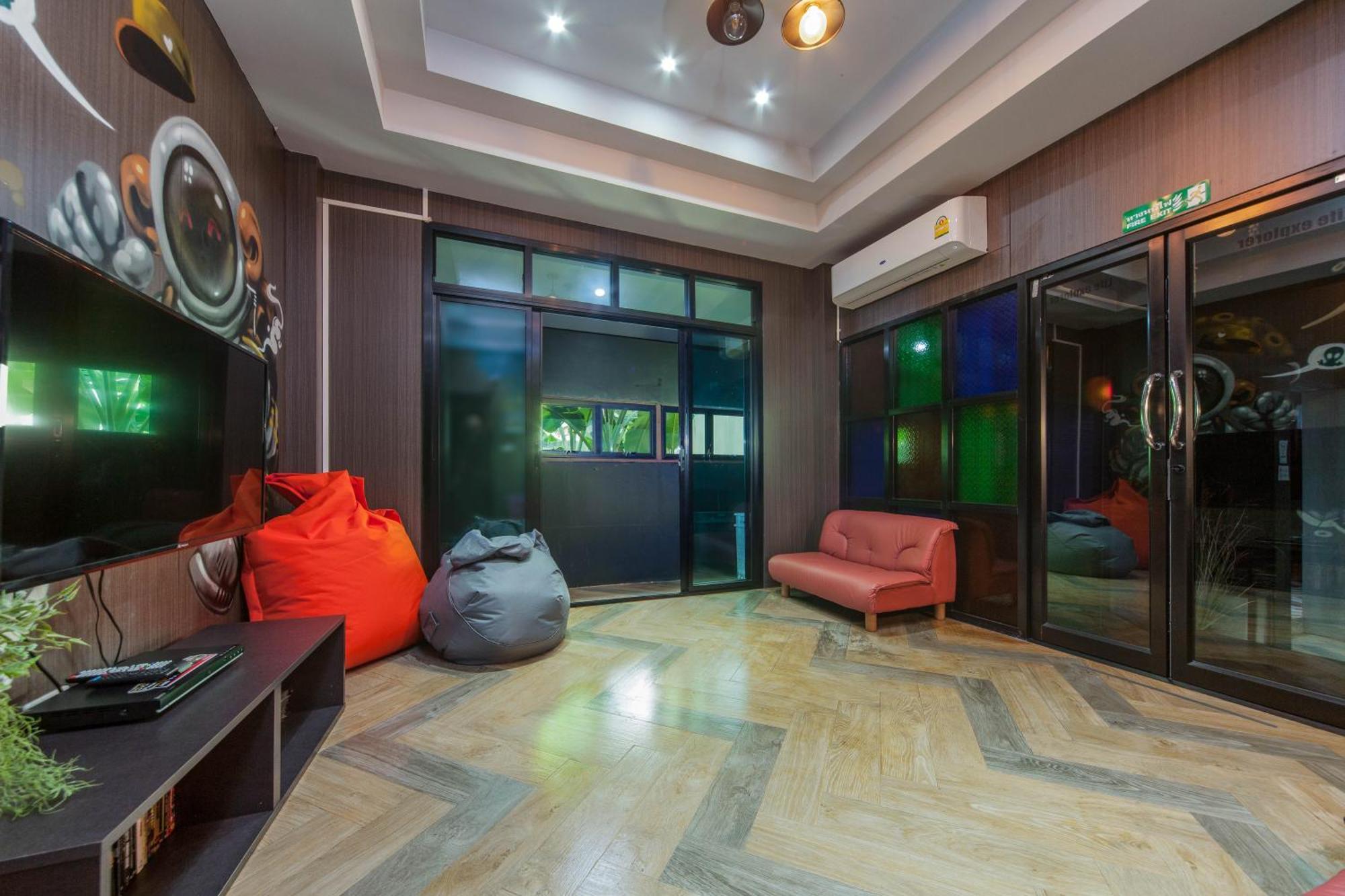 Sleep Walker Poshtel Hostel Chiang Mai Luaran gambar