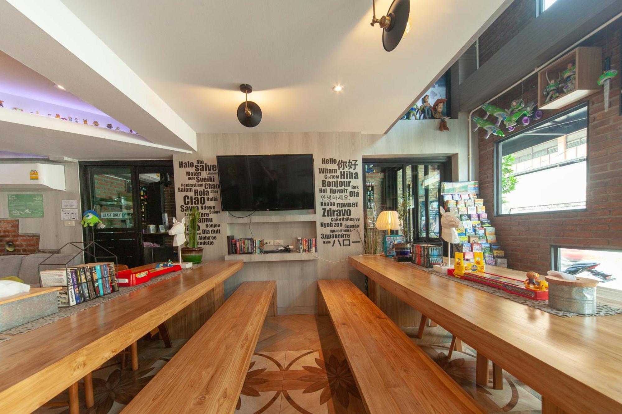 Sleep Walker Poshtel Hostel Chiang Mai Luaran gambar