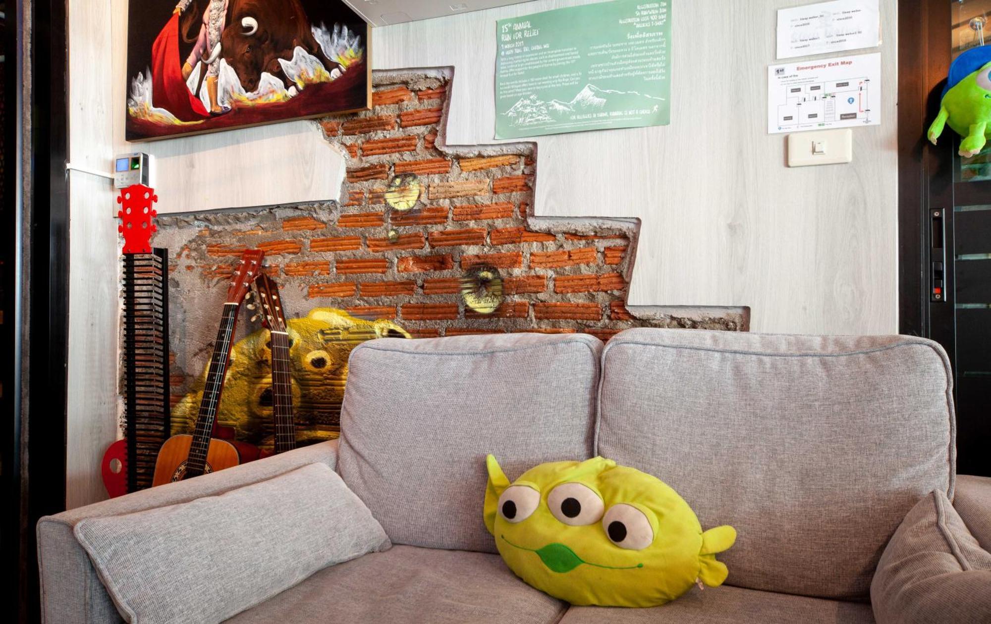 Sleep Walker Poshtel Hostel Chiang Mai Luaran gambar