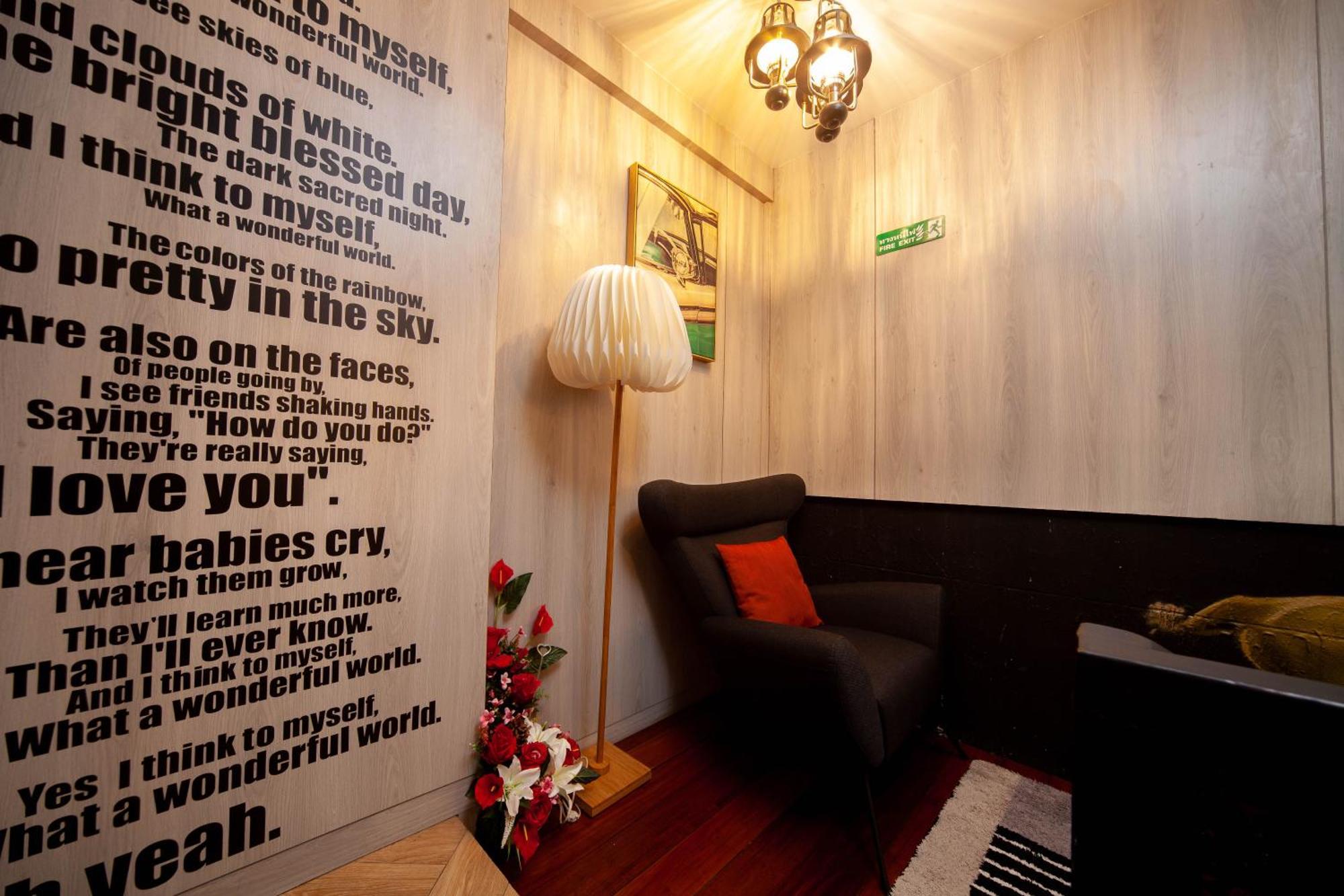 Sleep Walker Poshtel Hostel Chiang Mai Luaran gambar